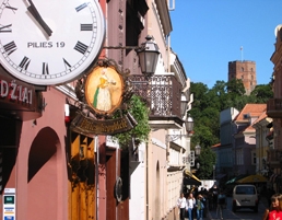 Vilnius old town by V.Valuzis/Lithuanian Tourism Board